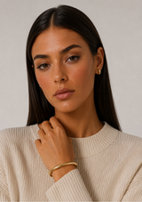 FAE ROUNDED SQUARE BANGLE BRACELET