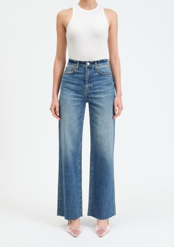 FAR OUT WIDE LEG IN STUNNER