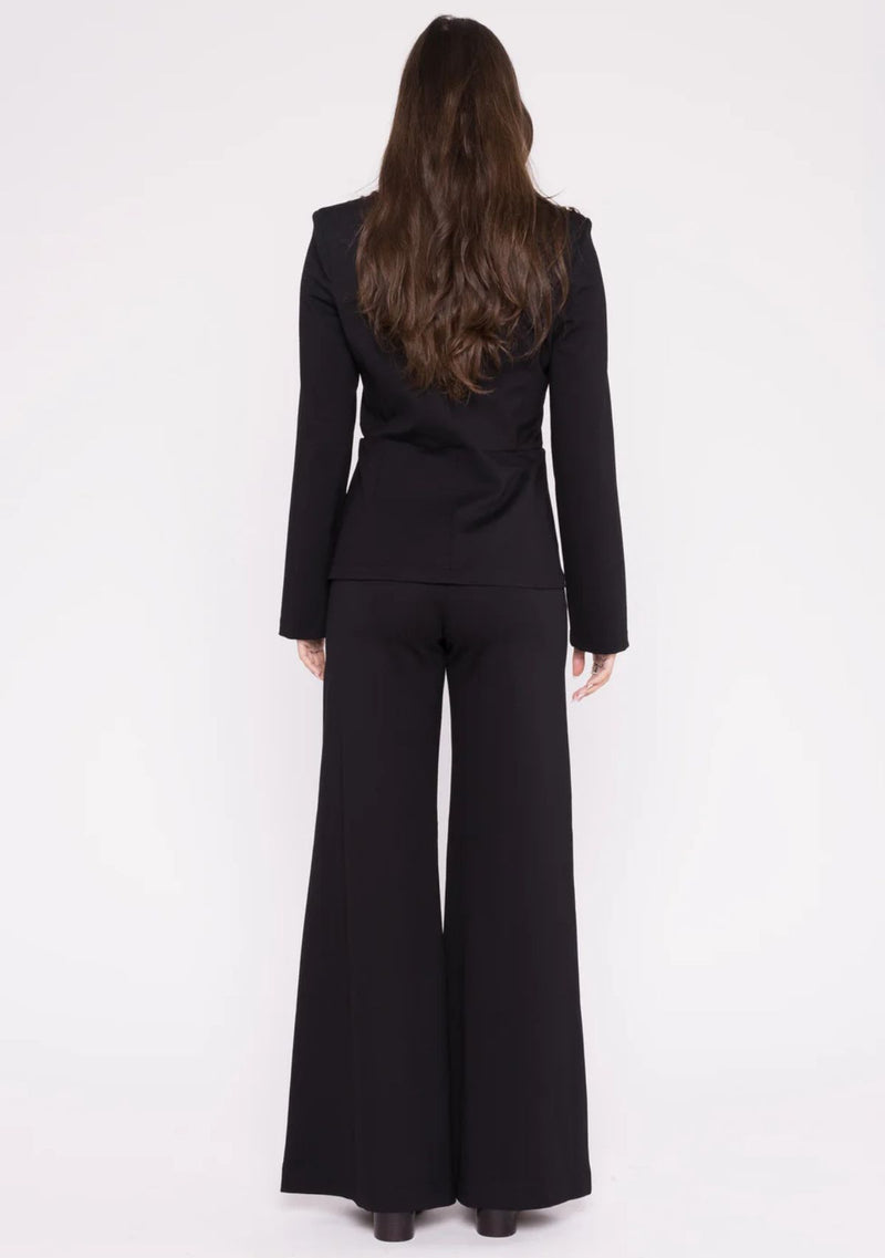 THE FITTED PONTE BLAZER