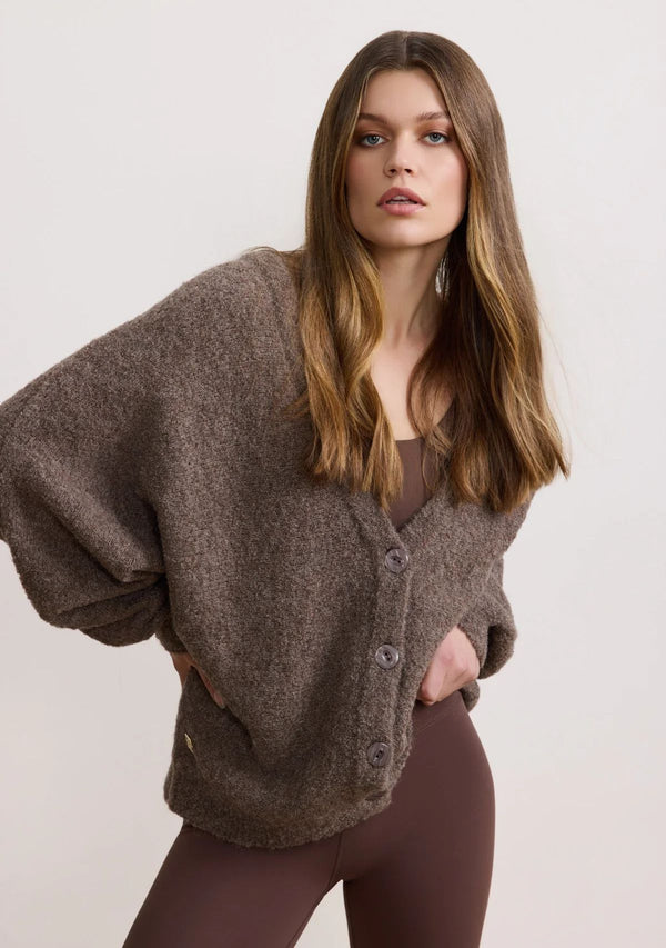 SUKI OVERSIZED CARDIGAN