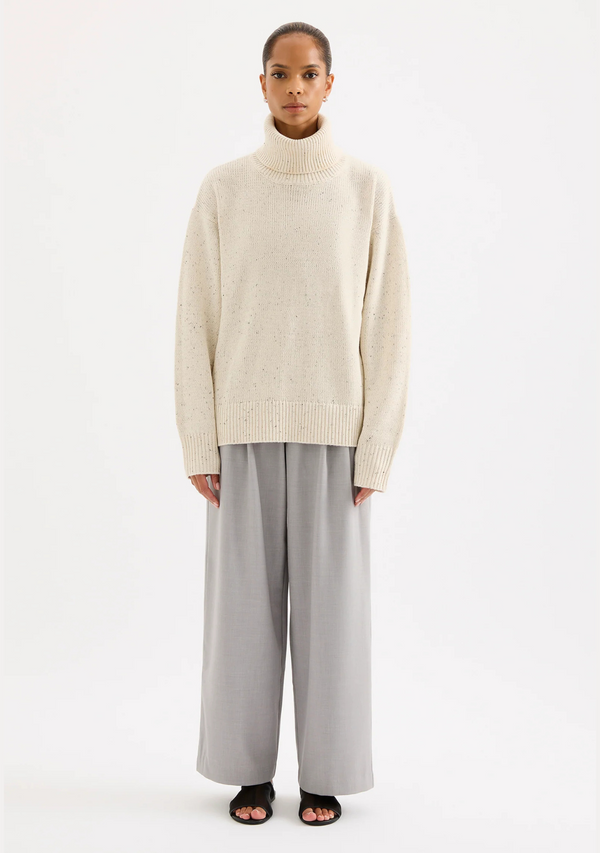 AMBER TURTLENECK KNIT