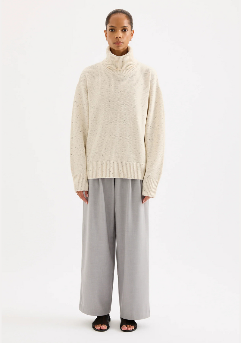 AMBER TURTLENECK KNIT