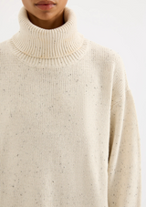 AMBER TURTLENECK KNIT