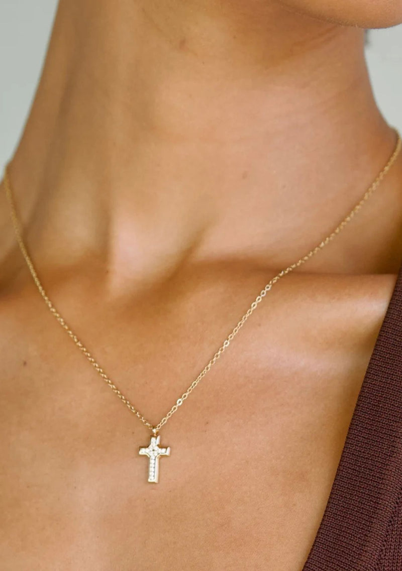 WYATT MINI CROSS PENDANT NECKLACE