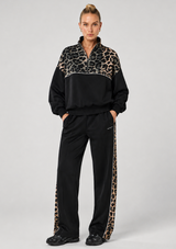BOUNDLESS ZIP NECK