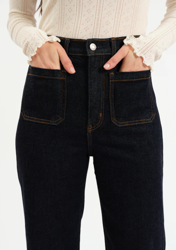 FAR OUT HIGH RISE WITH FASHION POCKET