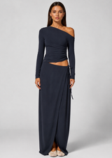 CLAUDIA ASYMMETRICAL TOP