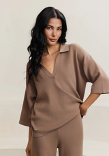 OLLY V-NECK TOP