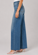 FAR OUT WIDE LEG IN STUNNER