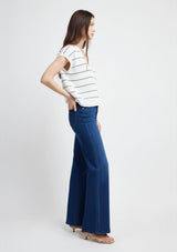 VALERIA V-NECK TEE