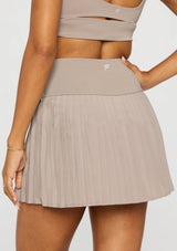 HOT SHOT PLEATED SKIRT