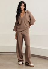 OLLY V-NECK TOP