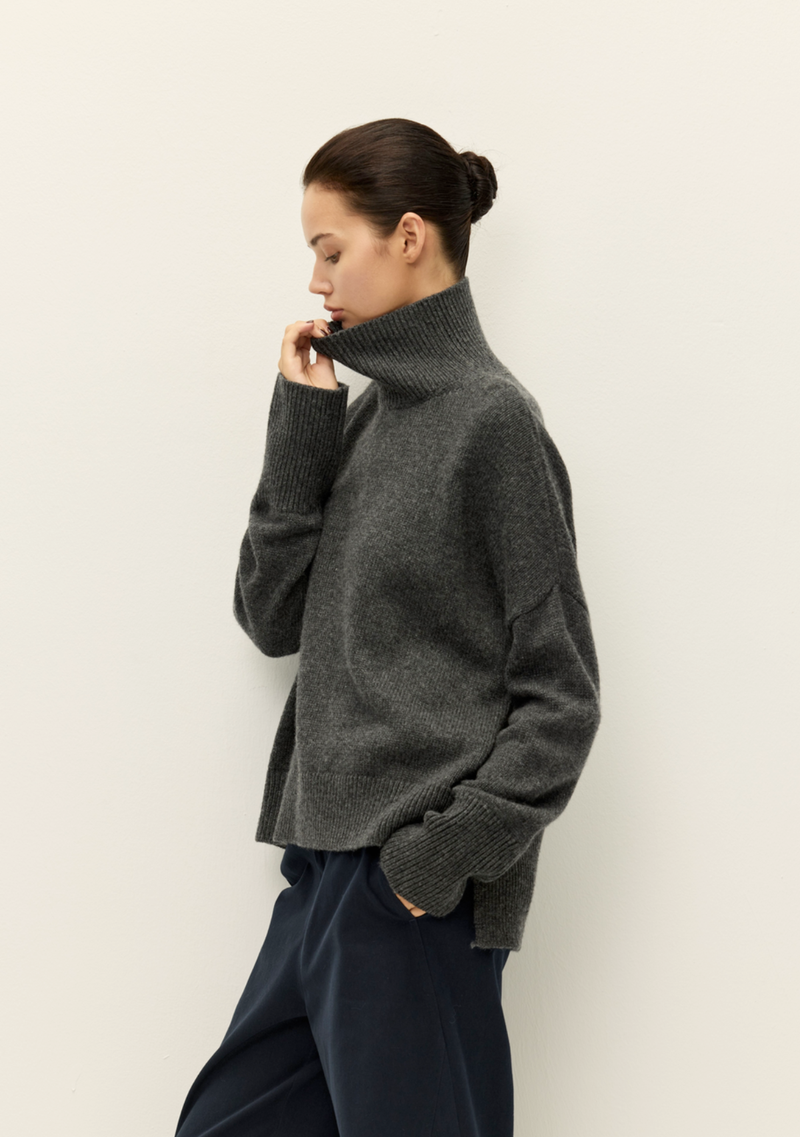 SPENCE TURTLENECK SWEATER