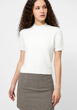 VHARI KNIT SHORT SLEEVE MOCK NECK TOP