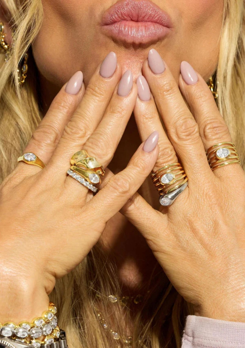 SHE'S A BOSS SIGNET RING