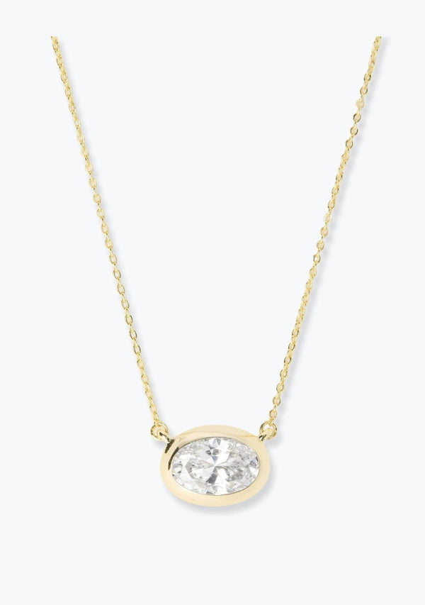 SHE'S A BOSS PENDANT NECKLACE