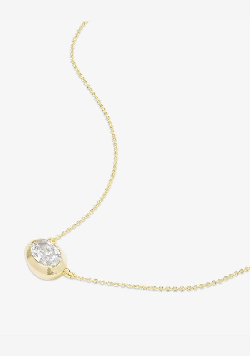 SHE'S A BOSS PENDANT NECKLACE