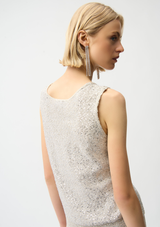 V-NECK SLEEVLESS PULLOVER