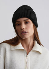 CRESTA RIB BEANIE