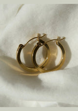 ILAVIA HOOP EARRING