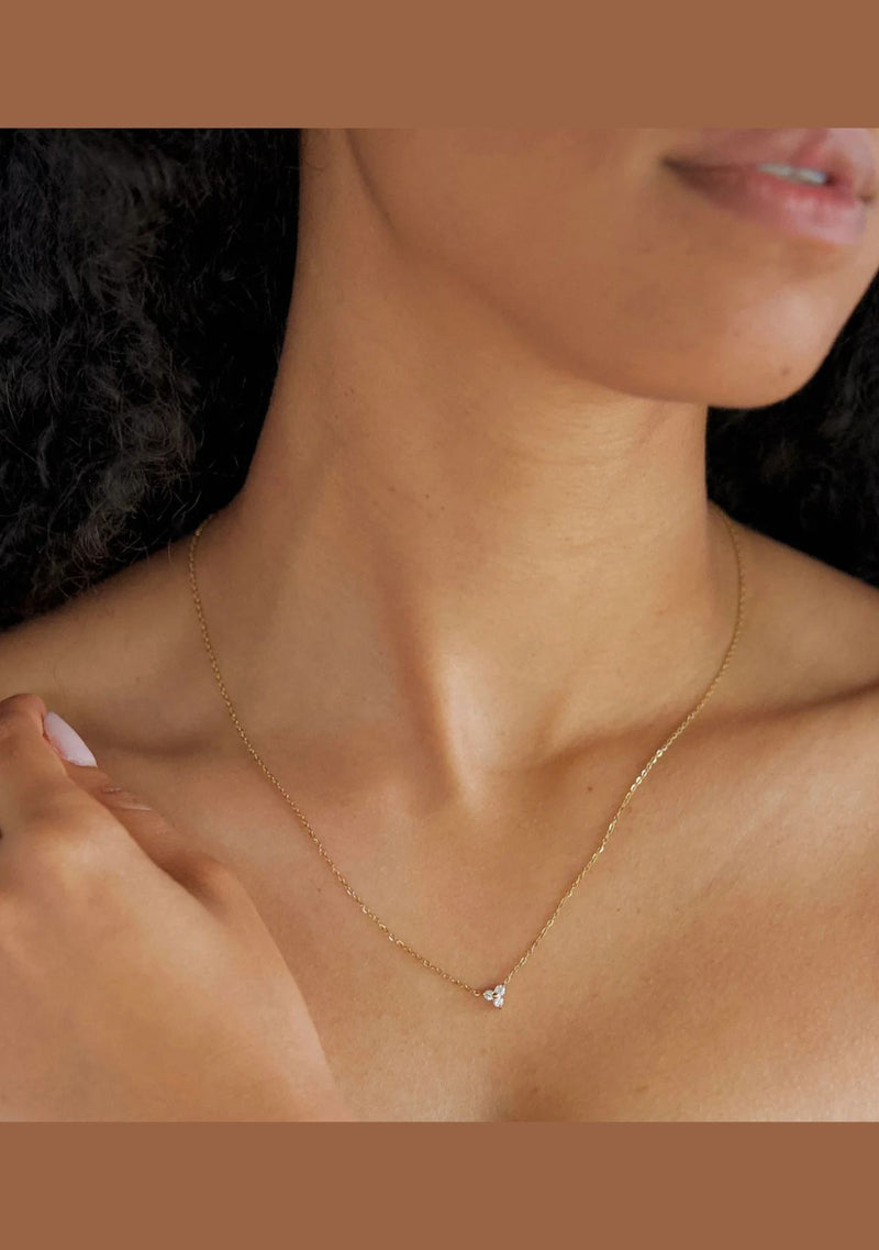 DONNA TRIPLE STONE NECKLACE