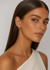 FLORA MEDIUM HOOP EARRRING